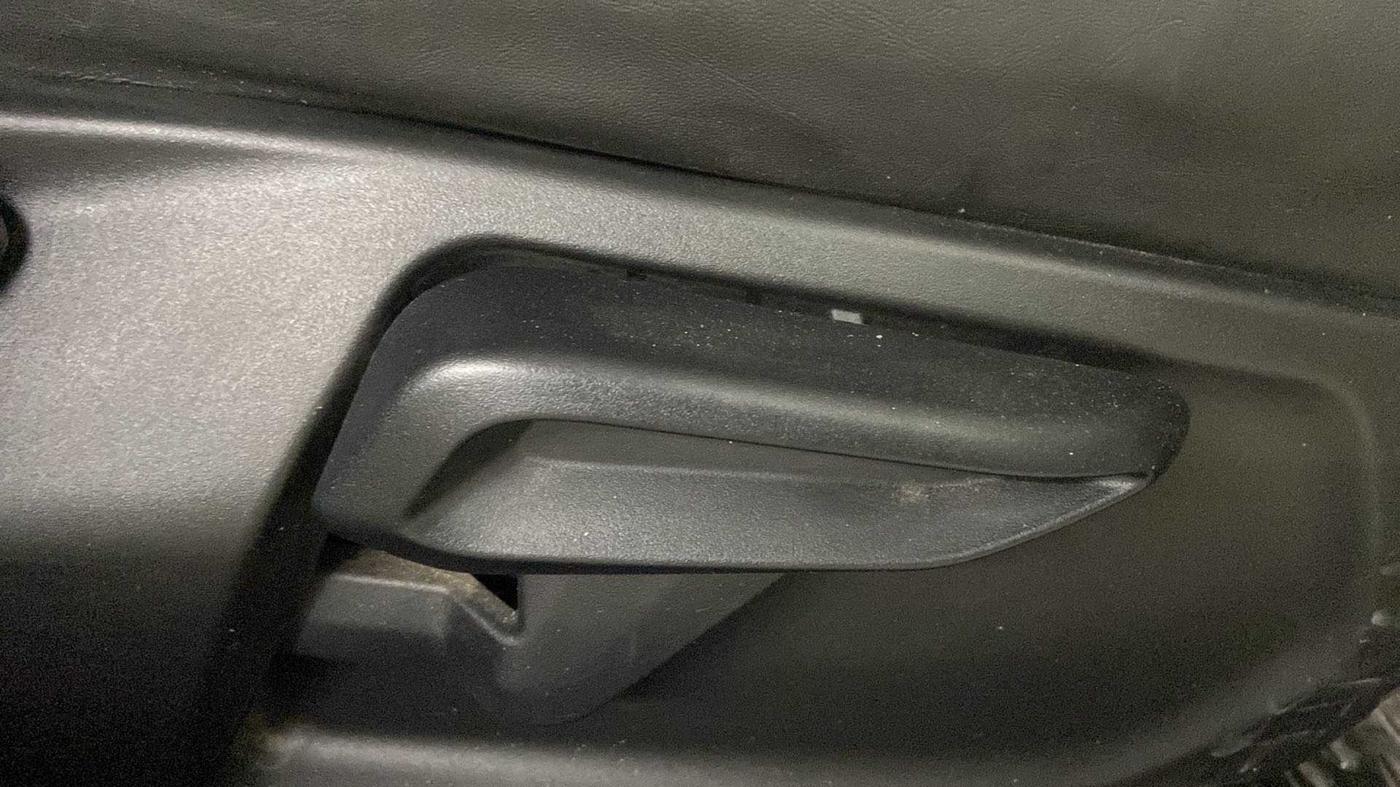 2022 Tata TIGOR XZ PLUS CNG, CNG, Manual, 25,197 km, Driver Side Adjustment Panel