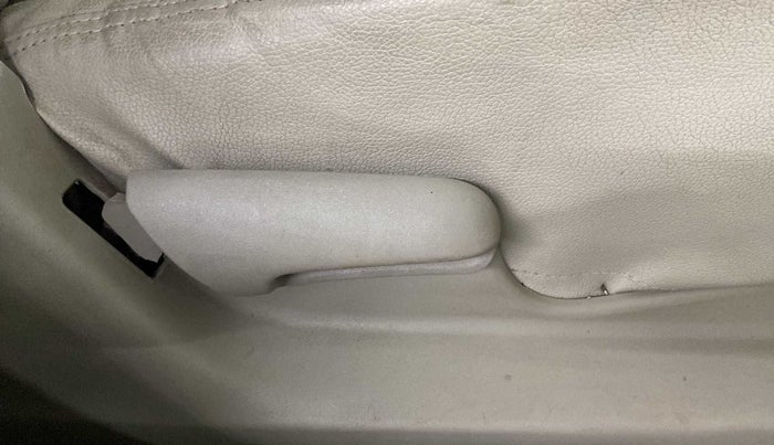 2021 Maruti Ciaz SIGMA 1.5 SHVS MT  PETROL, Petrol, Manual, 41,549 km, Driver Side Adjustment Panel