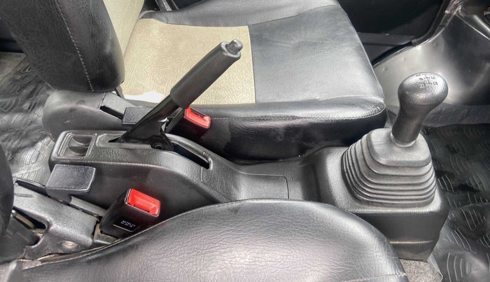 2018 Maruti Eeco 5 STR WITH A/C+HTR, Petrol, Manual, 24,209 km, Gear Lever