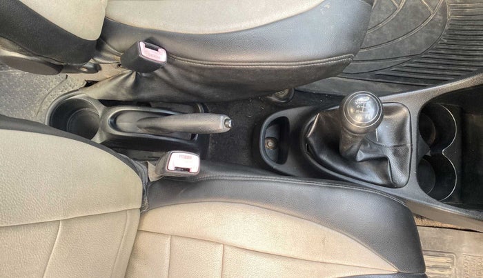 2011 Toyota Etios G, Petrol, Manual, 90,689 km, Gear Lever
