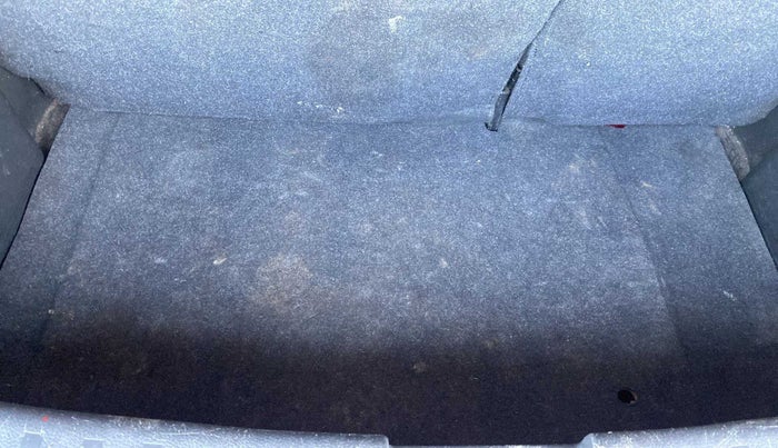 2016 Maruti Swift LXI (O), Petrol, Manual, 54,990 km, Boot Inside