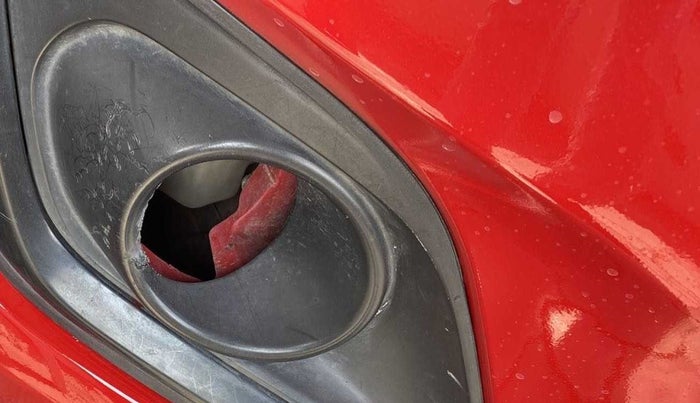2016 Maruti Swift LXI (O), Petrol, Manual, 54,990 km, Right fog light - Not working