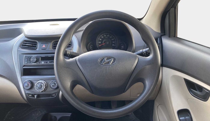 2014 Hyundai Eon ERA +, Petrol, Manual, 44,121 km, Steering Wheel Close Up