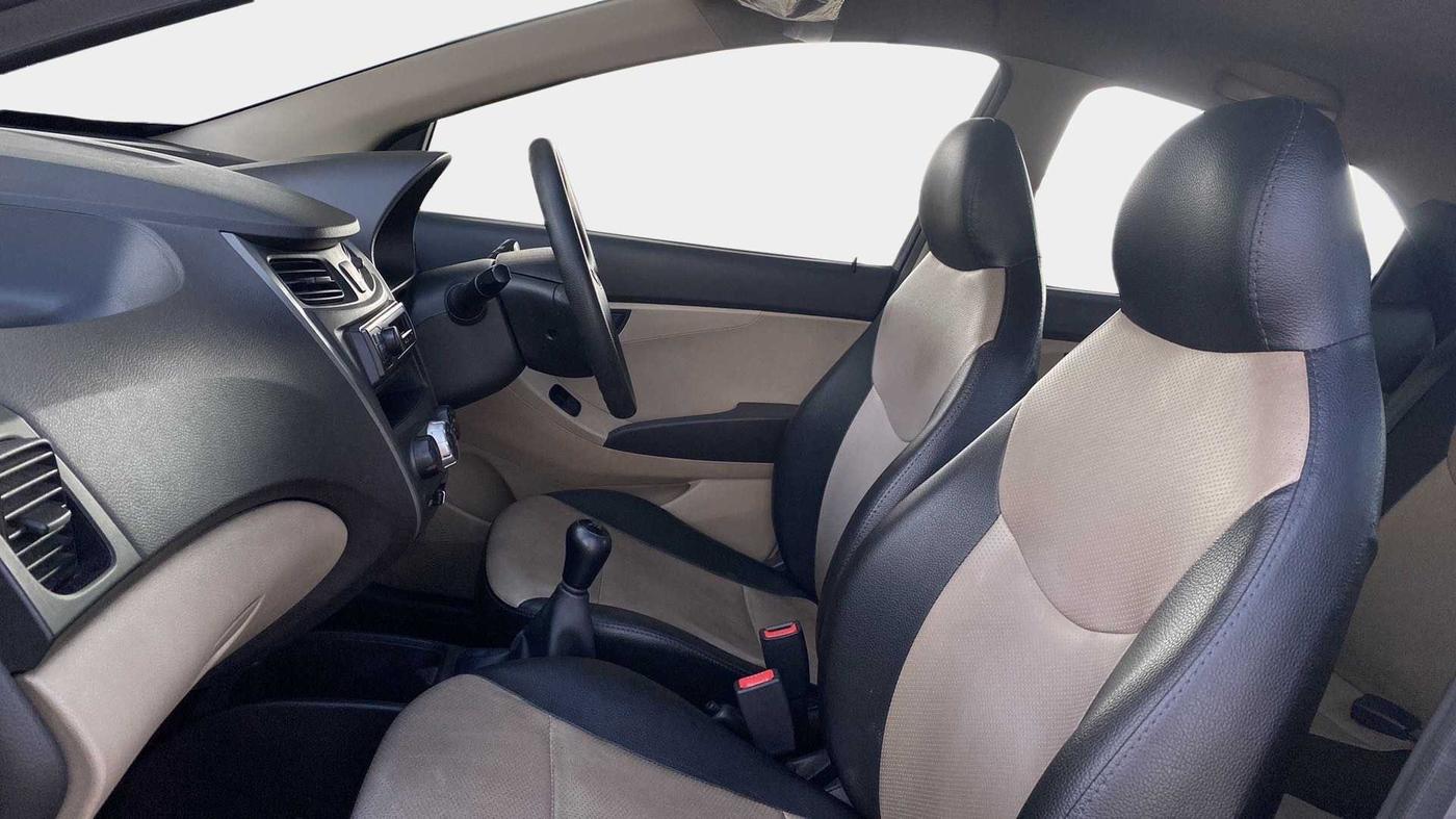 2014 Hyundai Eon ERA +, Petrol, Manual, 44,121 km, Right Side Front Door Cabin
