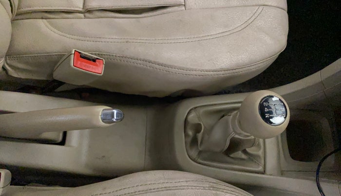 2015 Maruti Swift Dzire VXI, Petrol, Manual, 64,892 km, Gear Lever