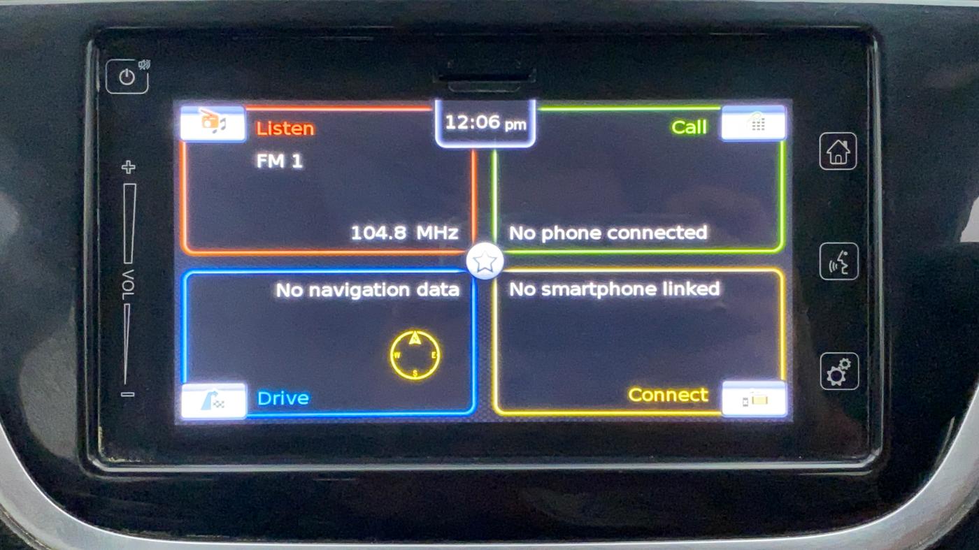 2018 Maruti S Cross ALPHA SHVS, Diesel, Manual, 1,49,171 km, Infotainment System