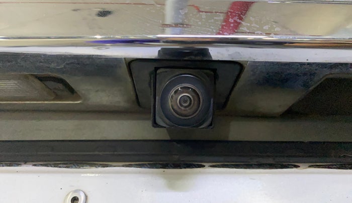 2020 MG HECTOR PLUS SHARP 1.5 PETROL TURBO HYBRID MT 6-STR, Petrol, Manual, 52,035 km, Parking Camera