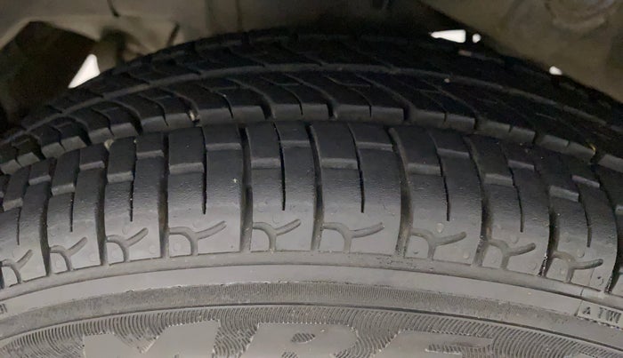 2013 Hyundai Santro Xing GLS, Petrol, Manual, 74,213 km, Right Rear Tyre Tread