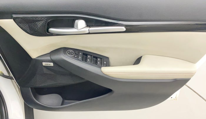 2019 KIA SELTOS GTX PLUS AT 1.5 DIESEL, Diesel, Automatic, 82,773 km, Driver Side Door Panels Control