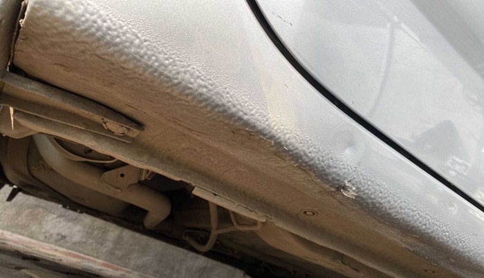 2020 Maruti Dzire VXI, CNG, Manual, 40,891 km, Right running board - Slight misalignement