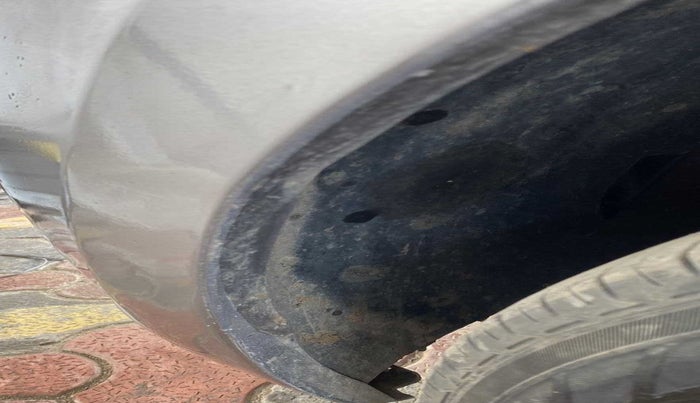 2020 Maruti Dzire VXI, CNG, Manual, 40,891 km, Left fender - Lining loose