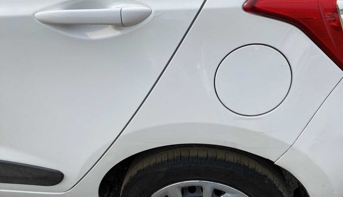 2017 Hyundai Grand i10 MAGNA AT 1.2 KAPPA VTVT, CNG, Automatic, 76,955 km, Left quarter panel - Slightly dented
