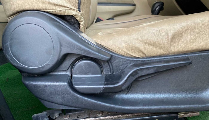2018 Honda Amaze 1.2L I-VTEC V CVT, Petrol, Automatic, 22,574 km, Driver Side Adjustment Panel