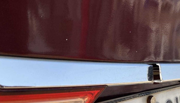 2014 Honda City 1.5L I-VTEC VX CVT, Petrol, Automatic, 81,569 km, Dicky (Boot door) - Weather strip has minor damage
