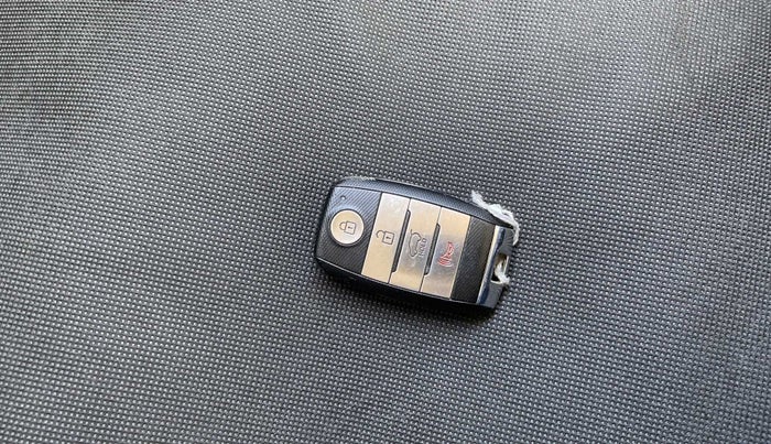 2019 KIA SELTOS HTX 1.5 PETROL, Petrol, Manual, 10,078 km, Key Close Up
