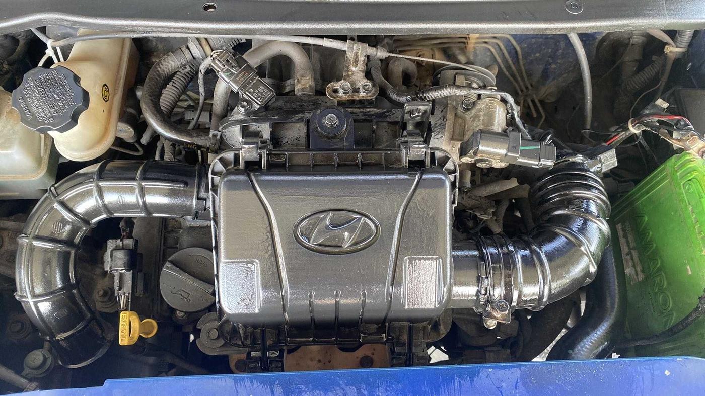 2016 Hyundai Eon ERA +, Petrol, Manual, 1,04,292 km, Open Bonet
