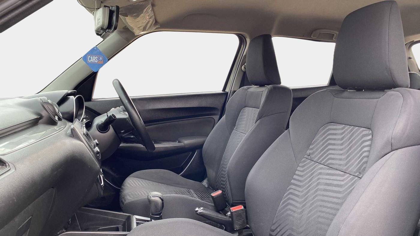 2019 Maruti Swift VXI AMT, Petrol, Automatic, 73,662 km, Right Side Front Door Cabin