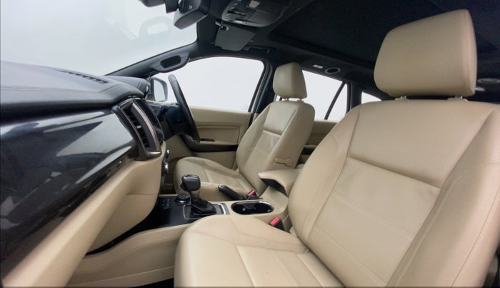 2019 Ford Endeavour TITANIUM PLUS 3.2 4X4 AT SUNROOF, Diesel, Automatic, 83,091 km, Right Side Front Door Cabin