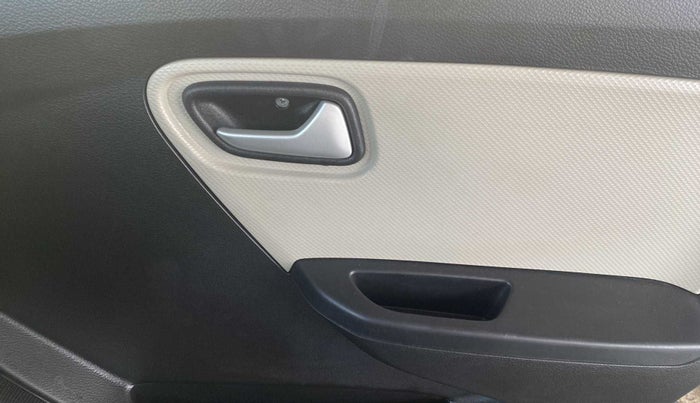 2022 Maruti Alto LXI O, Petrol, Manual, 9,716 km, Driver Side Door Panels Control