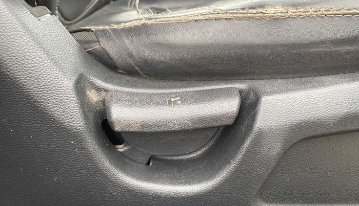 2018 Hyundai Elite i20 MAGNA EXECUTIVE 1.2, CNG, Manual, 61,399 km, Driver Side Adjustment Panel