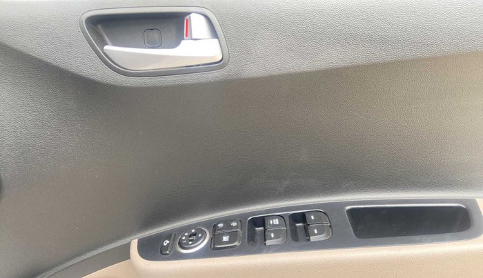 2018 Hyundai Grand i10 ASTA 1.2 KAPPA VTVT, Petrol, Manual, 22,523 km, Driver Side Door Panels Control