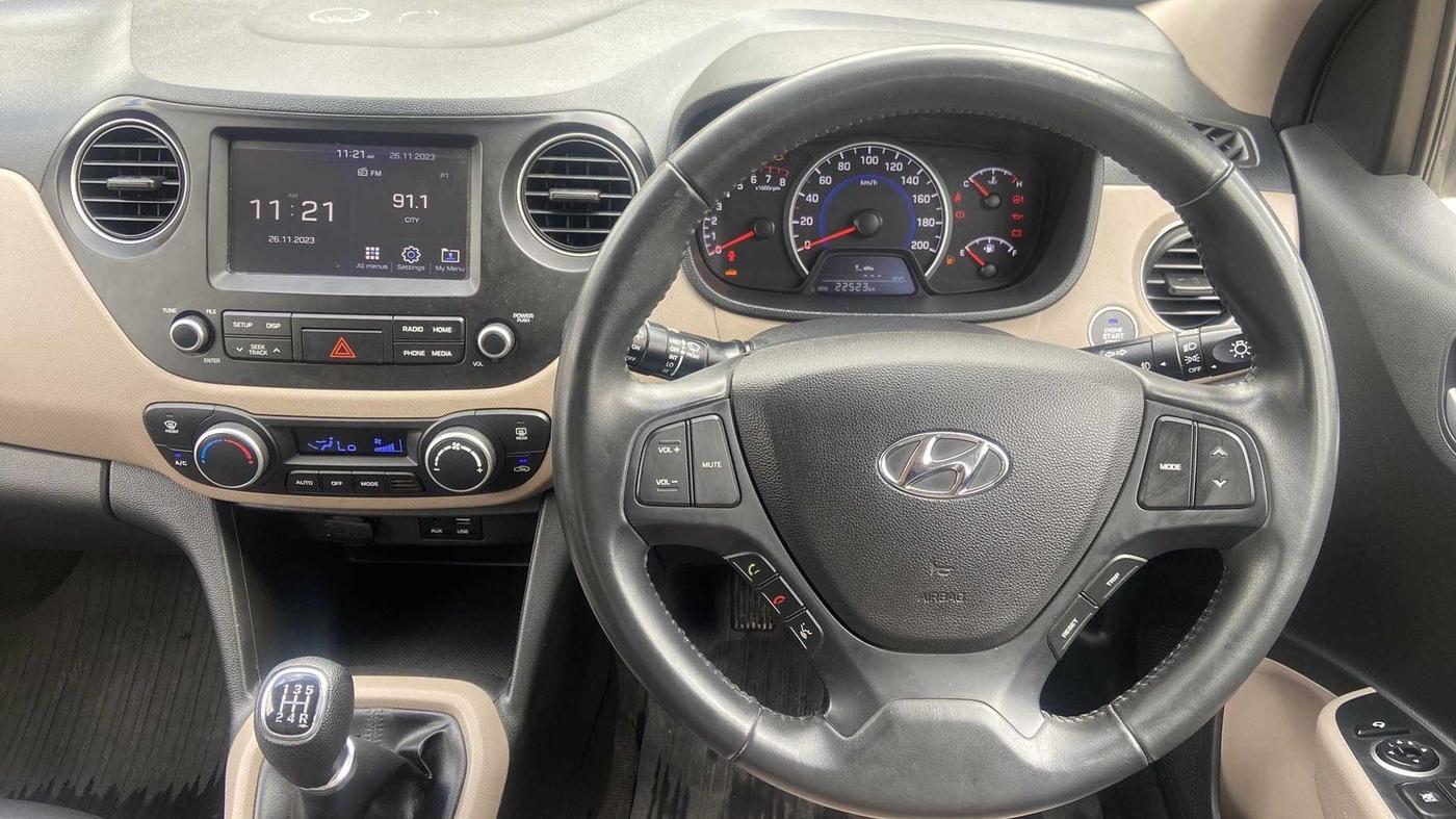 2018 Hyundai Grand i10 ASTA 1.2 KAPPA VTVT, Petrol, Manual, 22,523 km, Steering Wheel Close Up