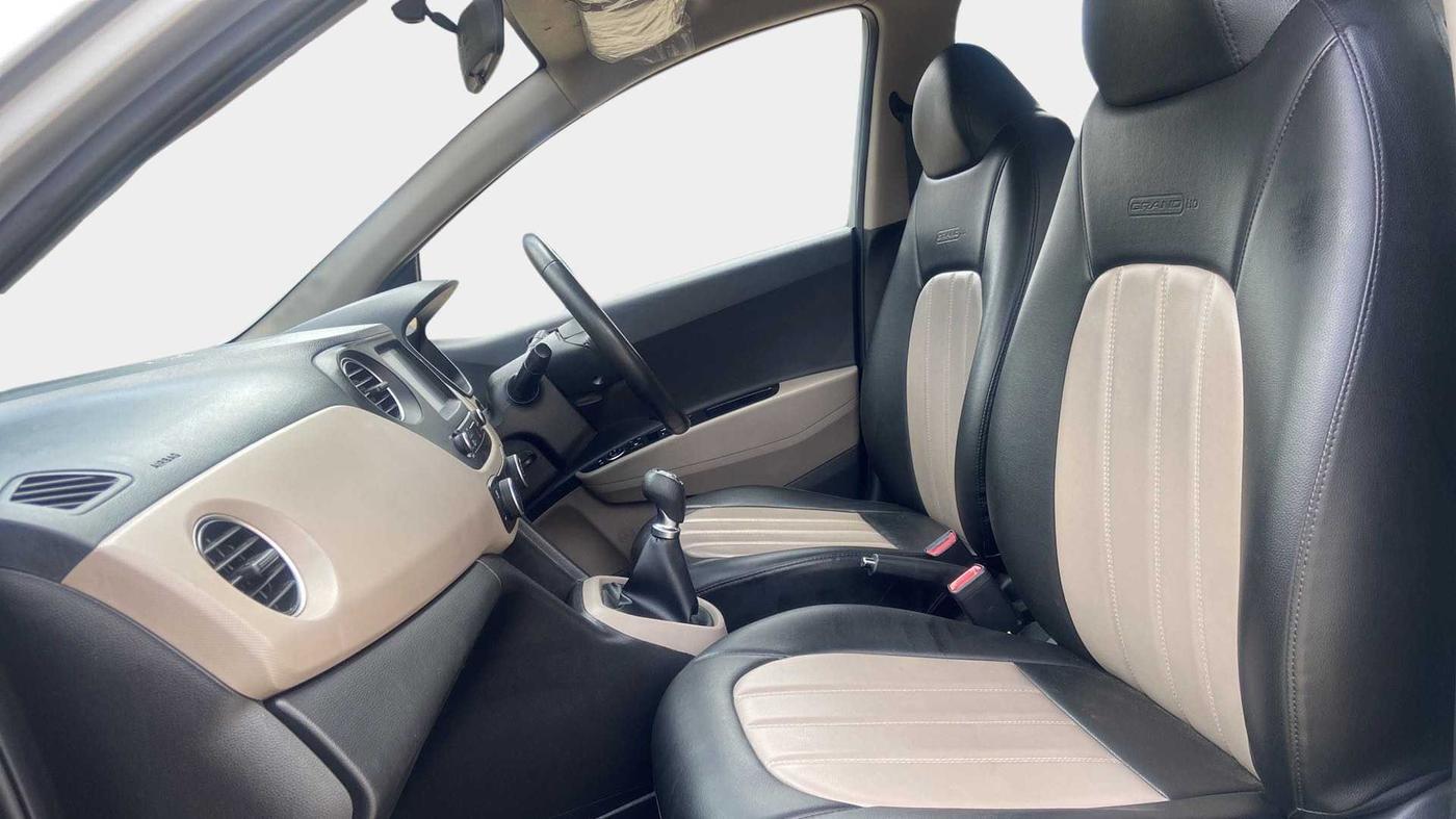 2018 Hyundai Grand i10 ASTA 1.2 KAPPA VTVT, Petrol, Manual, 22,523 km, Right Side Front Door Cabin