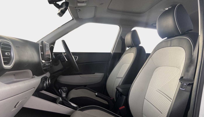 2022 Hyundai VENUE SX (O) 1.0 TURBO DCT, Petrol, Automatic, 11,751 km, Right Side Front Door Cabin