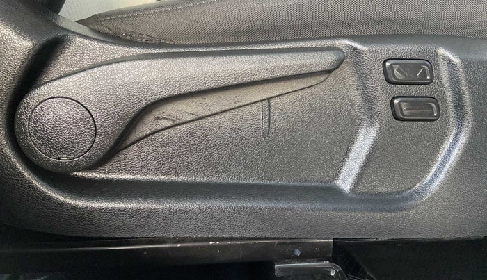 2022 Hyundai VENUE SX (O) 1.0 TURBO DCT, Petrol, Automatic, 11,751 km, Driver Side Adjustment Panel