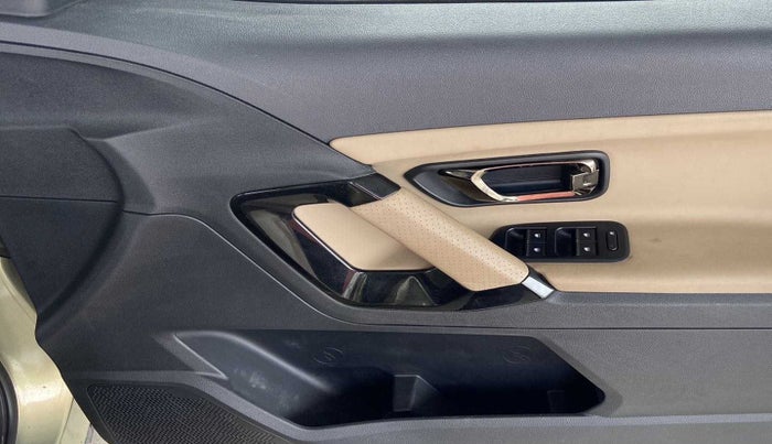 2022 Tata Safari XZA PLUS KAZIRANGA, Diesel, Automatic, 27,943 km, Driver Side Door Panels Control