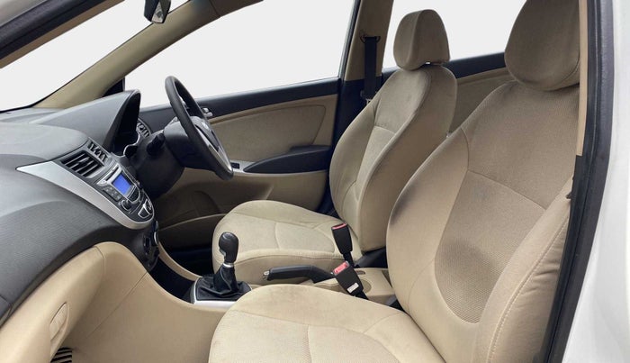 2011 Hyundai Verna FLUIDIC 1.4 VTVT, Petrol, Manual, 31,865 km, Right Side Front Door Cabin