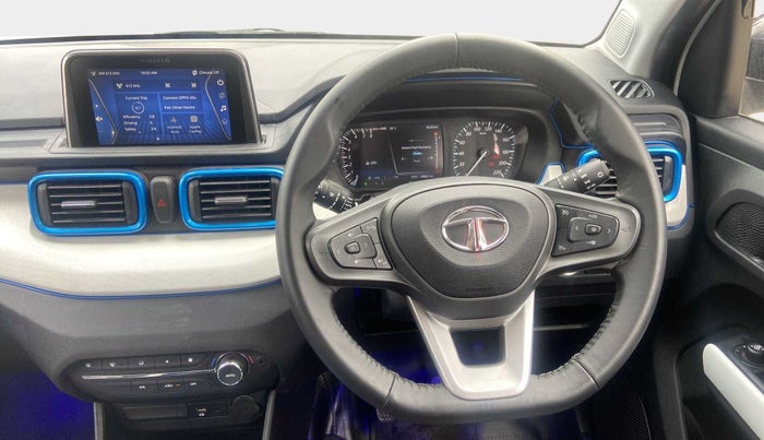 2021 Tata PUNCH CREATIVE  1.2 RTN DUAL TONE, Petrol, Manual, 14,302 km, Steering Wheel Close Up