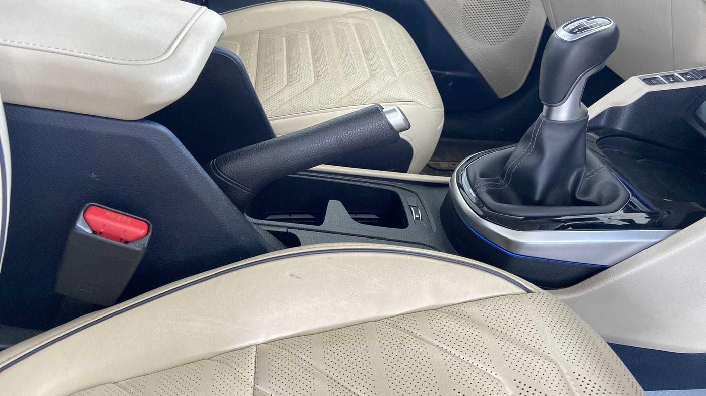 2022 KIA CARENS LUXURY PLUS 1.5 DIESEL 7 STR, Diesel, Manual, 40,320 km, Gear Lever