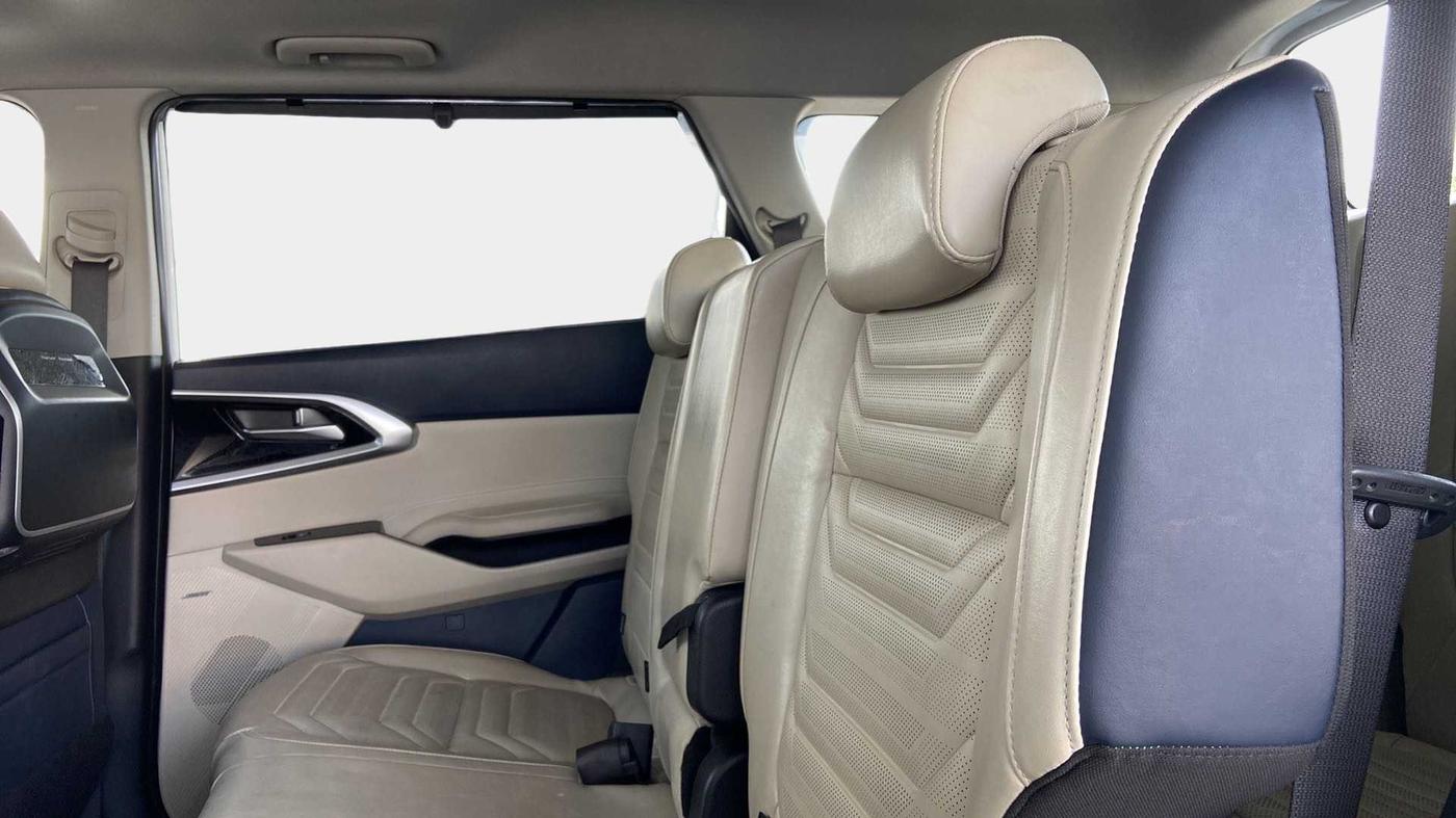 2022 KIA CARENS LUXURY PLUS 1.5 DIESEL 7 STR, Diesel, Manual, 40,320 km, Right Side Rear Door Cabin