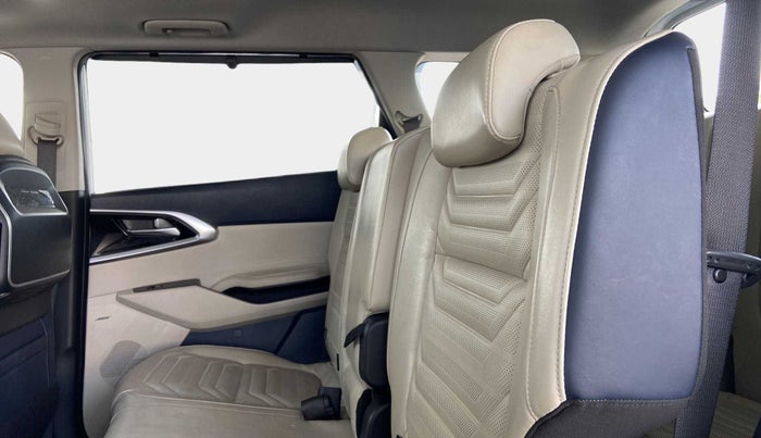 2022 KIA CARENS LUXURY PLUS 1.5 DIESEL 7 STR, Diesel, Manual, 40,320 km, Right Side Rear Door Cabin