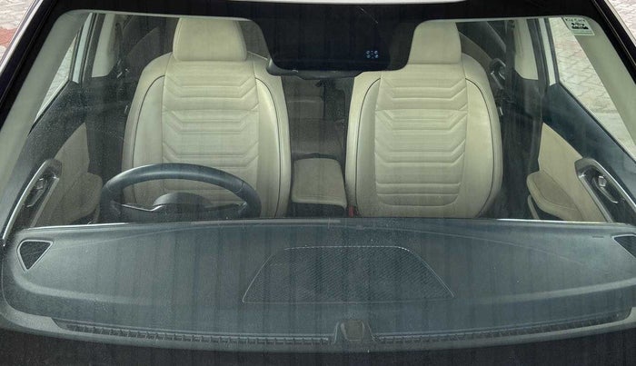 2022 KIA CARENS LUXURY PLUS 1.5 DIESEL 7 STR, Diesel, Manual, 40,320 km, Front windshield - Minor - Windshield delamination