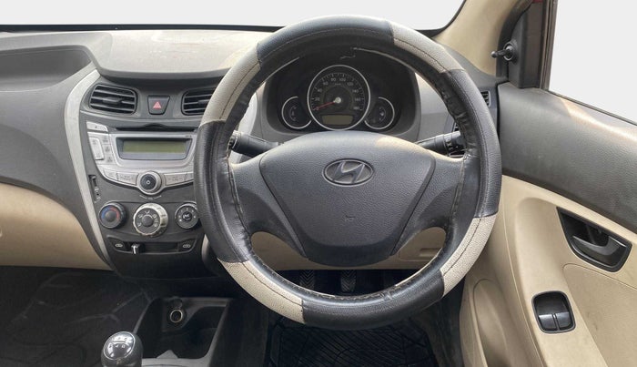2012 Hyundai Eon MAGNA +, Petrol, Manual, 40,184 km, Steering Wheel Close Up