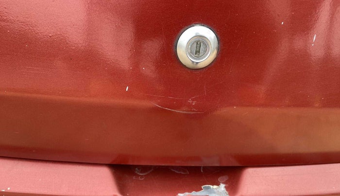 2012 Hyundai Eon MAGNA +, Petrol, Manual, 40,184 km, Dicky (Boot door) - Paint has minor damage