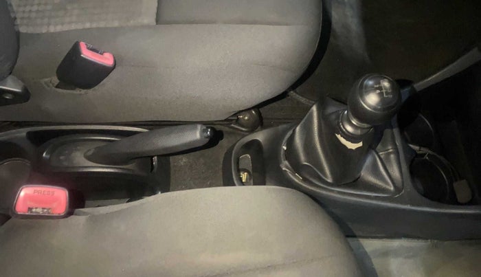 2011 Toyota Etios VD, Diesel, Manual, 63,816 km, Gear Lever