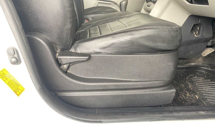 2019 Tata Tiago XZ PETROL, Petrol, Manual, 35,838 km, Driver Side Adjustment Panel