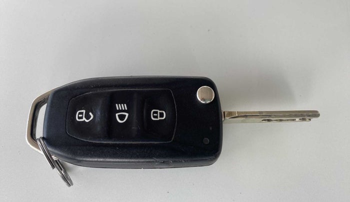 2019 Tata Tiago XZ PETROL, Petrol, Manual, 35,838 km, Key Close Up