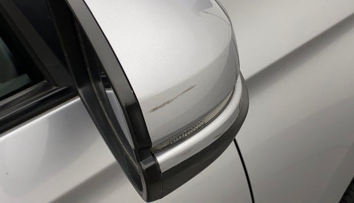 2021 Honda Amaze 1.2L I-VTEC VX CVT, Petrol, Automatic, 20,013 km, Right rear-view mirror - Folding motor not working