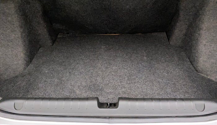 2021 Honda Amaze 1.2L I-VTEC VX CVT, Petrol, Automatic, 20,013 km, Boot Inside