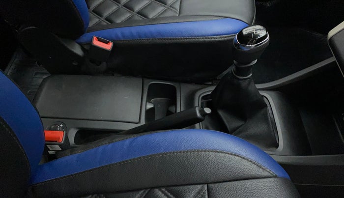 2020 Renault TRIBER RXT, Petrol, Manual, 11,138 km, Gear Lever