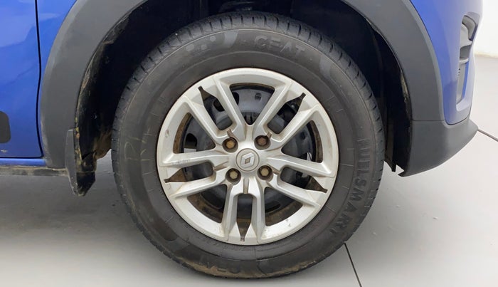2020 Renault TRIBER RXT, Petrol, Manual, 11,138 km, Right Front Wheel
