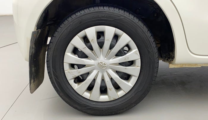 2012 Toyota Etios Liva G, Petrol, Manual, 72,618 km, Right Rear Wheel