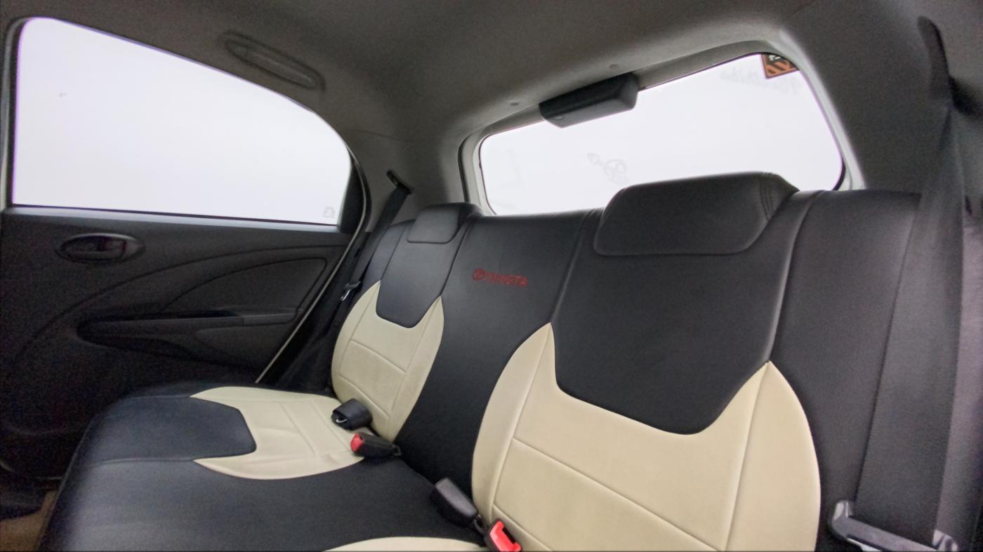 2012 Toyota Etios Liva G, Petrol, Manual, 72,618 km, Right Side Rear Door Cabin