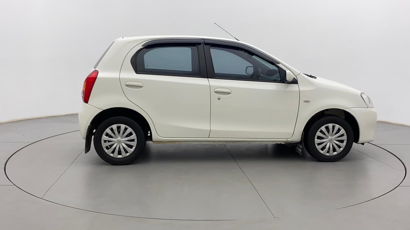 2012 Toyota Etios Liva G, Petrol, Manual, 72,618 km, Right Side View