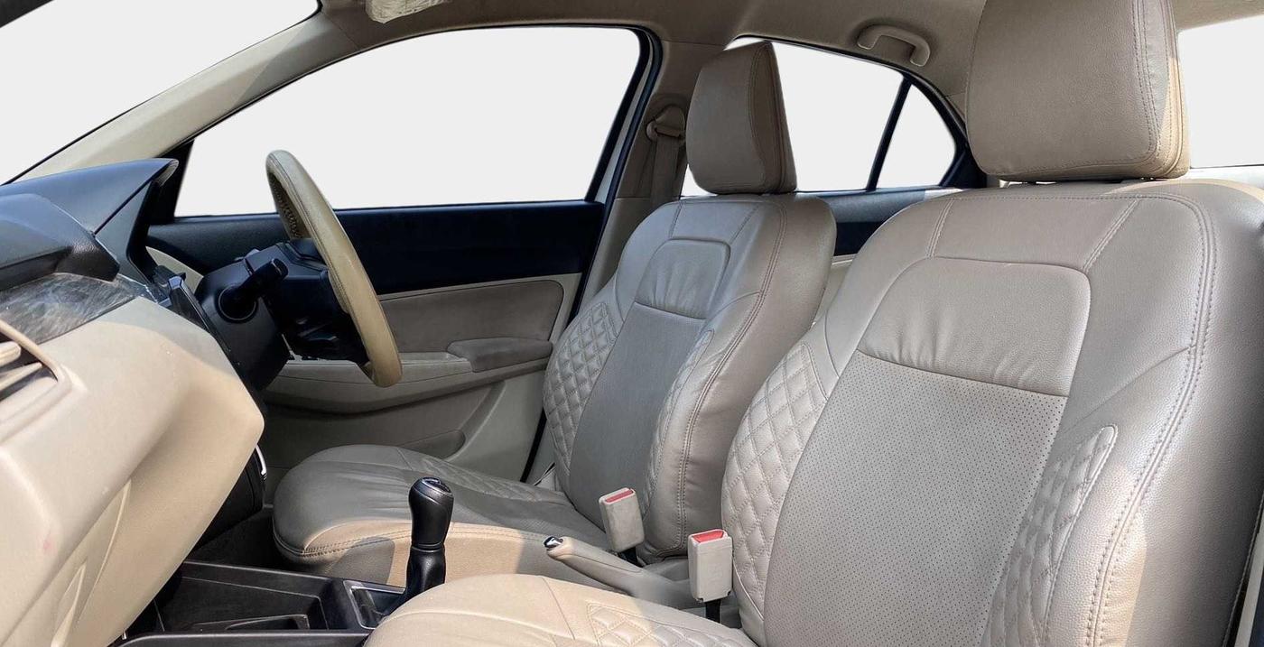 2021 Maruti Dzire VXI, Petrol, Manual, 54,605 km, Right Side Front Door Cabin