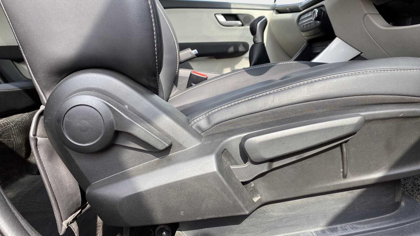 2021 Tata ALTROZ XZ PLUS I-TURBO PETROL, Petrol, Manual, 21,841 km, Driver Side Adjustment Panel